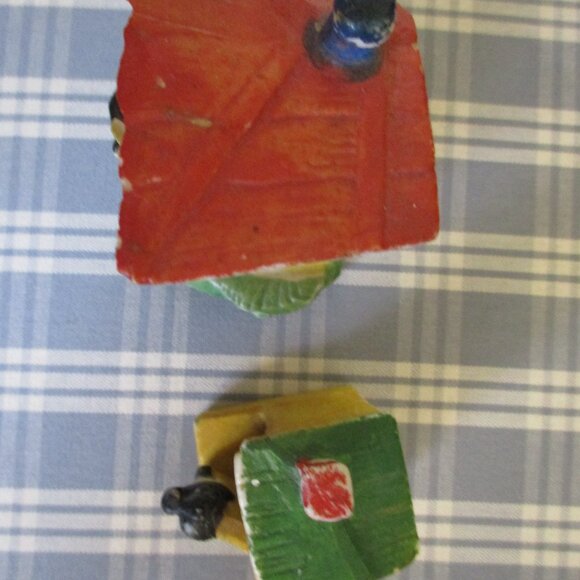 FINAL SALE! 2- Vtg. outhouse Black figurines ceramic, 1 is Made in Japan, (Next) - Picture 8 of 9